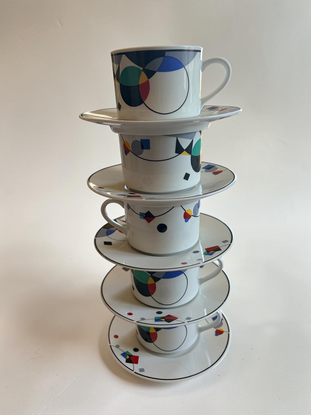 Vintage Lynn's Geometric Porcelain Tea Cup & Saucer Set of 5 from 1980s